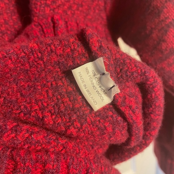 Inis Meian Cashmere Merino Wool Blend Irish Sweater with Antler Button, Medium - Picture 3 of 6